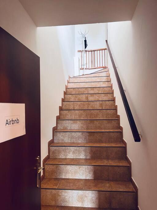 Ořech Apartman Se Zahradou 20 Minut Do Centra Prahy מראה חיצוני תמונה