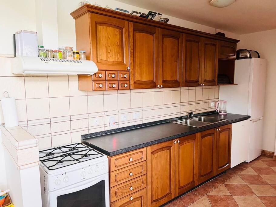 Ořech Apartman Se Zahradou 20 Minut Do Centra Prahy מראה חיצוני תמונה